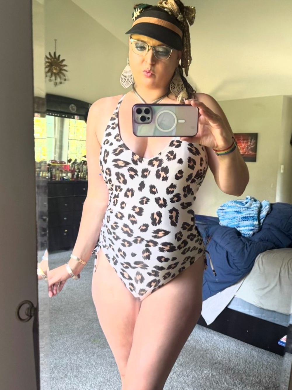 Kona Sol womens cream cheetah Print One-Piece Swimsuit - White, Brown, Black. L
